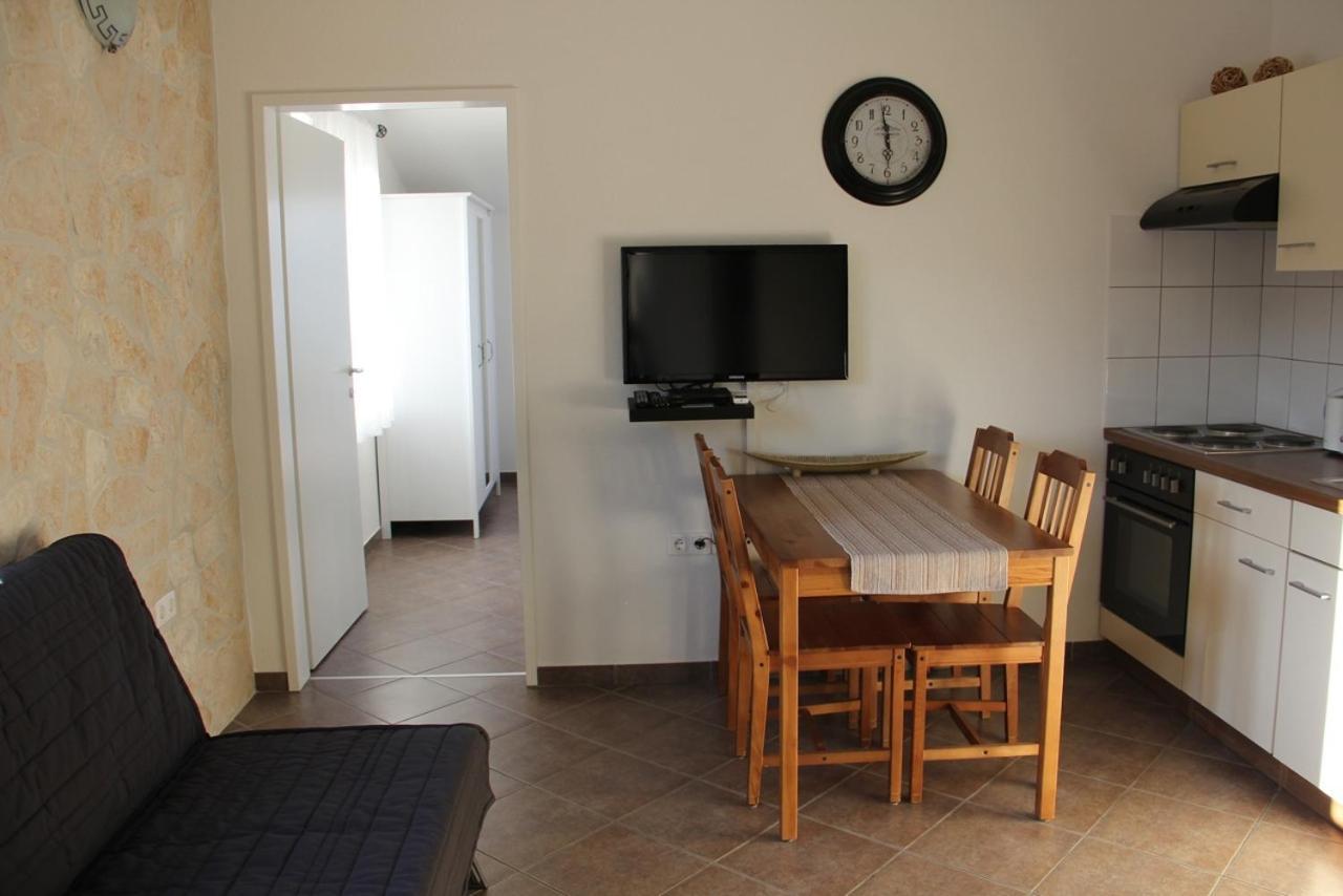Apartment Nanito Трогір Екстер'єр фото