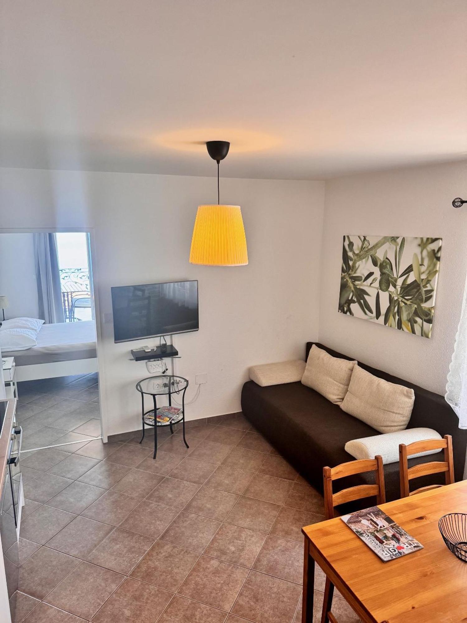 Apartment Nanito Трогір Екстер'єр фото